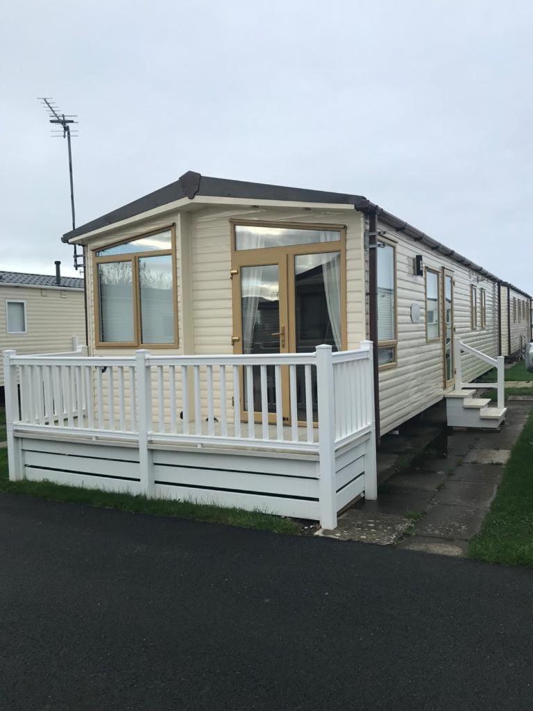Two X 8 Berth Static Caravan On Lyons Robin Hood Rhyl North Wales Meliden エクステリア 写真
